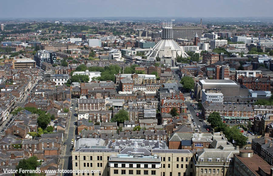 Vistas desde la Torre de la Catedral Anglicana de Liverpool