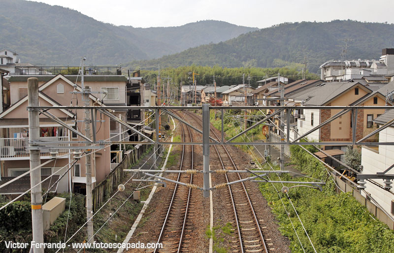 Vias del Tren Romantico de Arashiyama