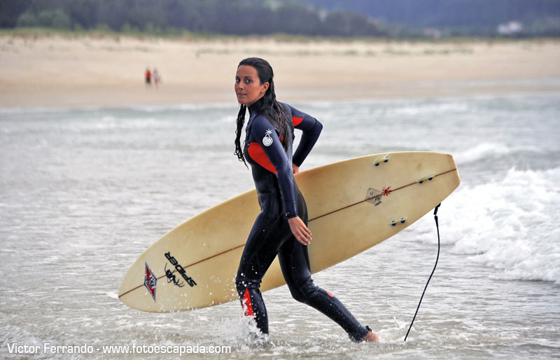 Surf en la Playa de Doñinos - Turismo activo en Ferrol